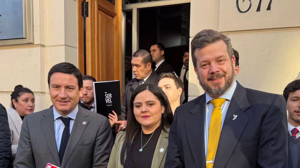 Fotografía pacto Cambio por Chile formal ante el servel